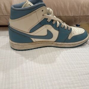 Jordan Women's Shoes Blue and Cream